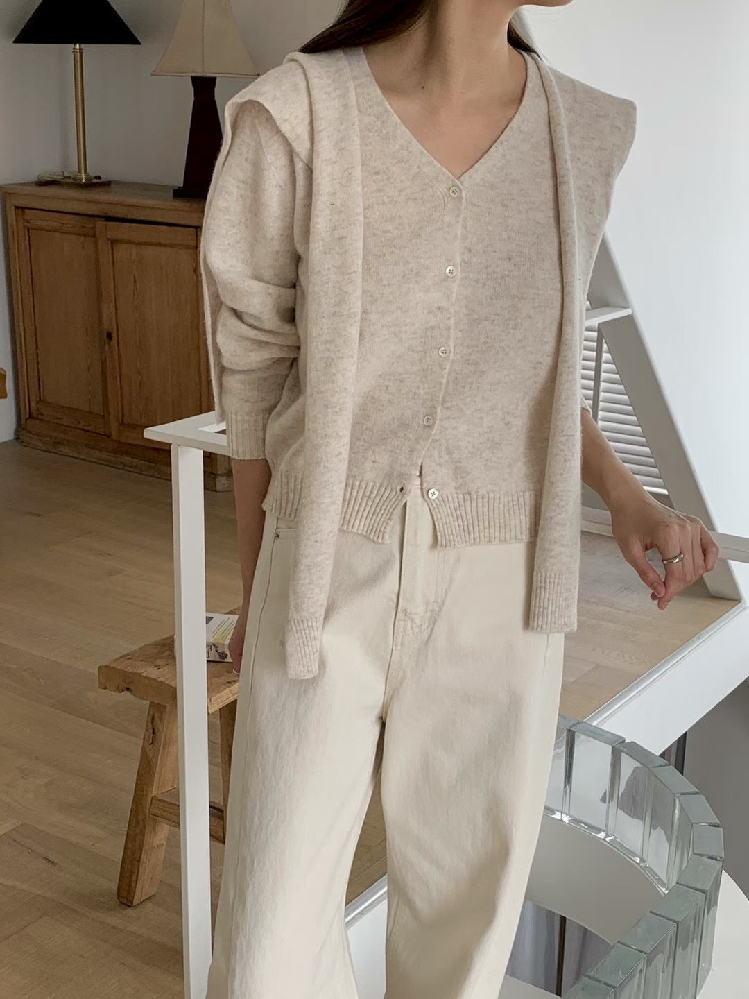 // super soft 100%wool V領CD