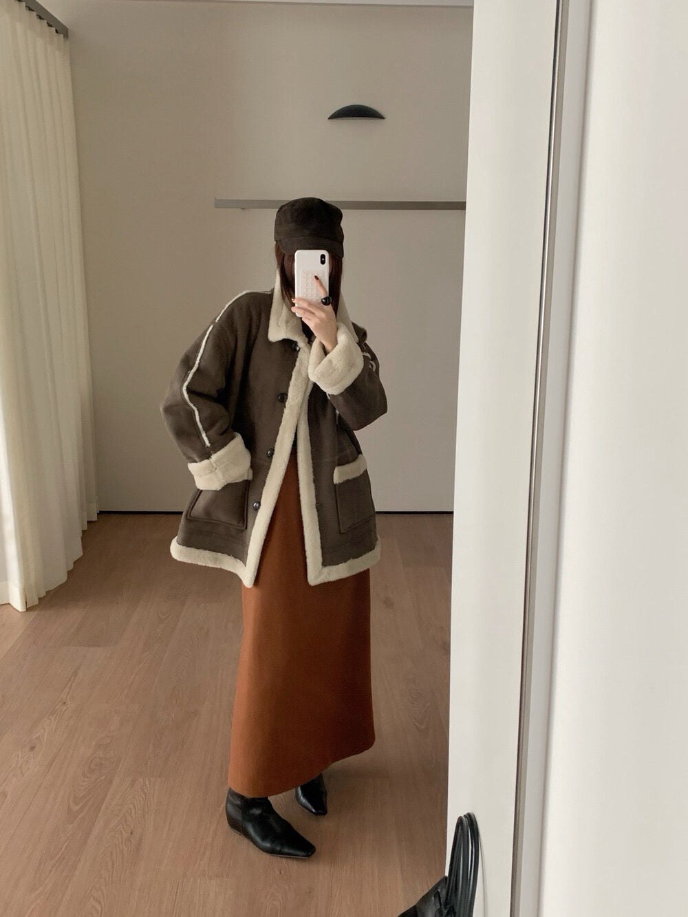 // 立領皮毛一體口袋中長外套