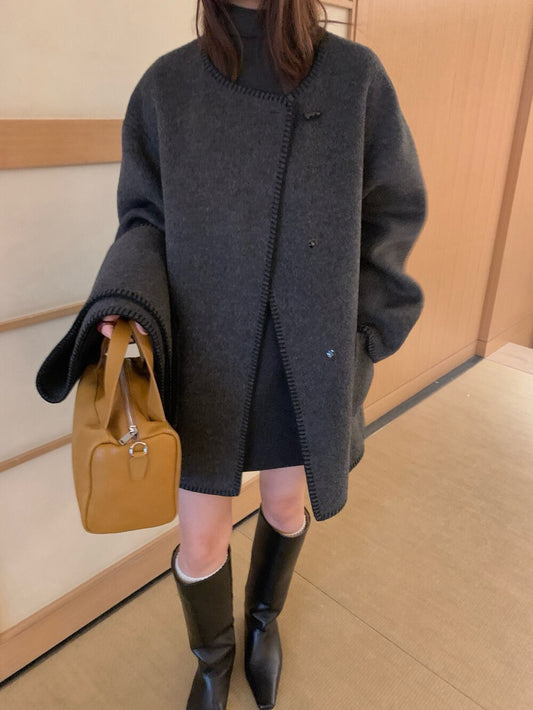 // 100%羊毛撞色鎖邊手工外套(連頸巾)