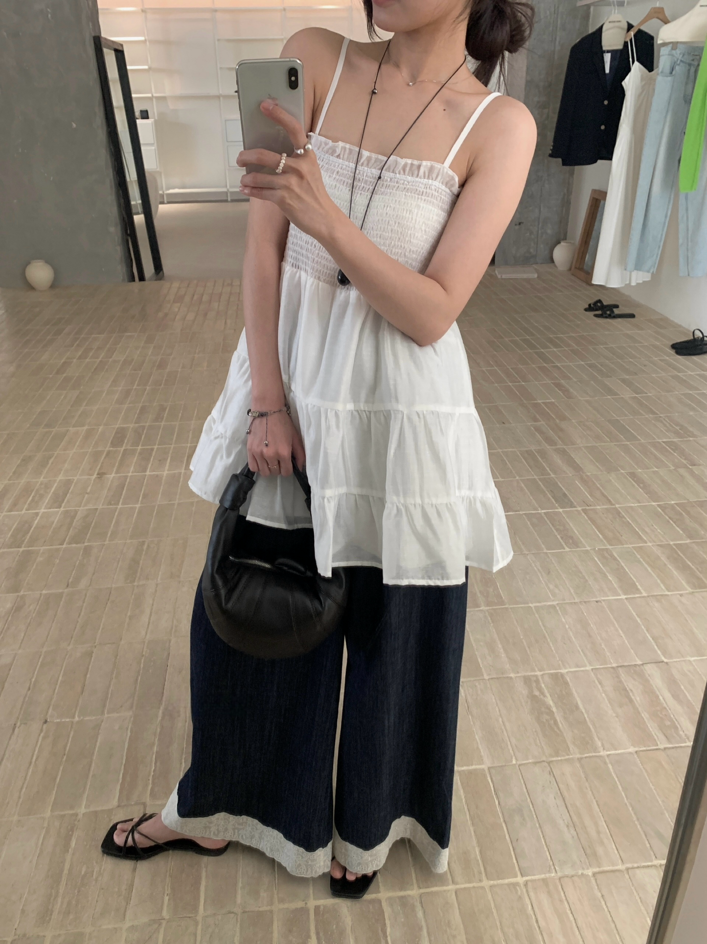 // 超顯瘦橡筋層層小吊帶