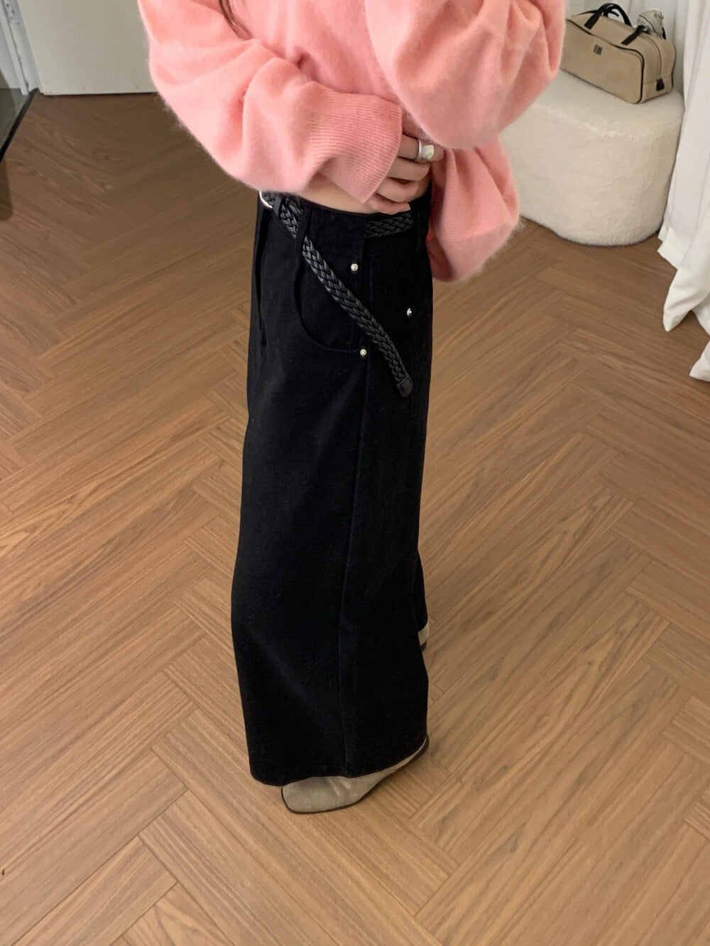 // 褲型100分微A直筒九分磨毛褲