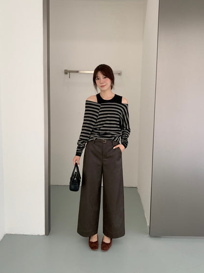 // 復古感超顯瘦連腰帶皮褲