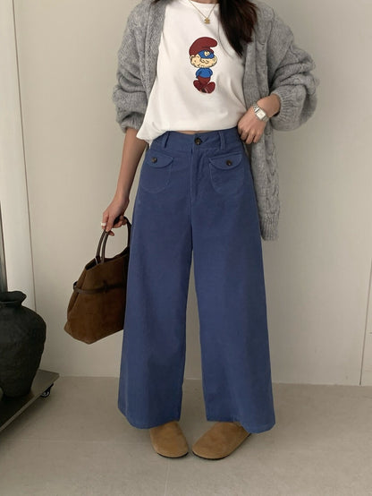 // 小口袋設計微闊腳燈芯絨褲