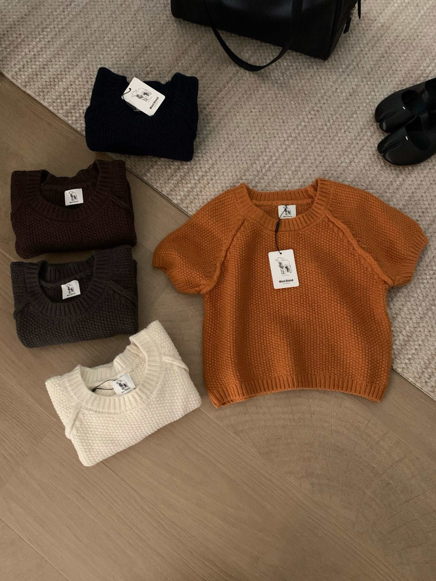 (部分現貨) // 簡約插肩圓領短袖NT