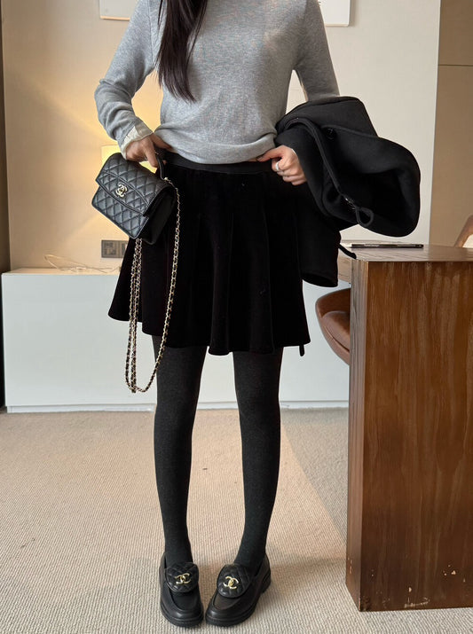 // 高級感絲絨A字短裙