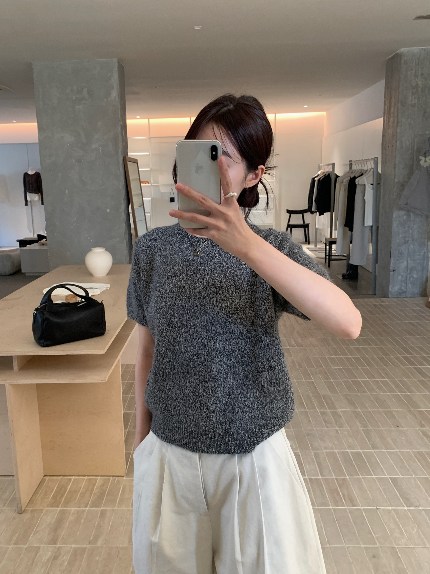 // 溫柔毛茸感raccoon短袖NT￼