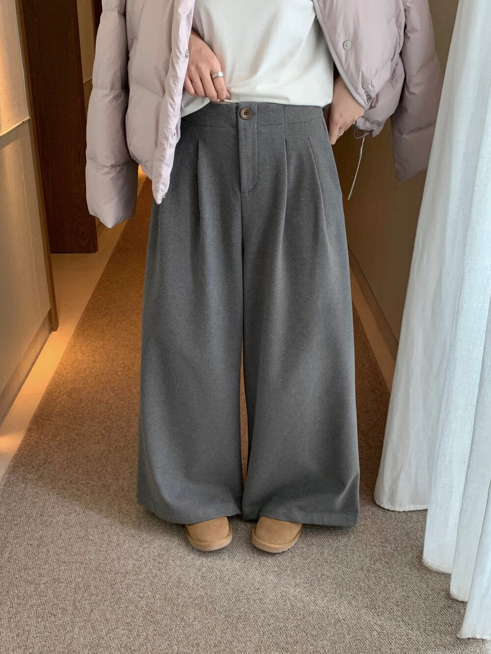 // 壓褶顯瘦加絨闊腳西褲