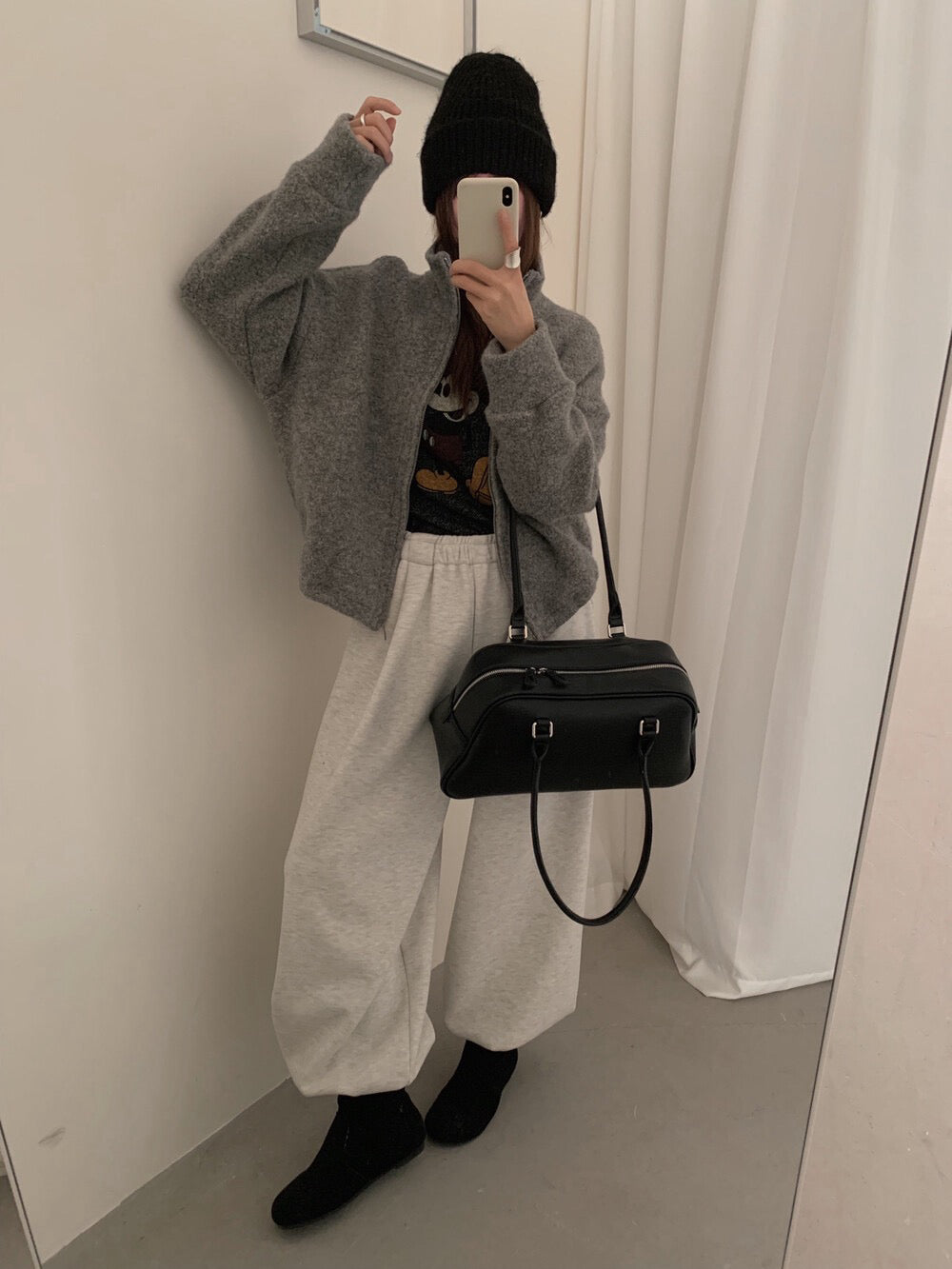 // 85%羊毛下擺可抽繩立領外套