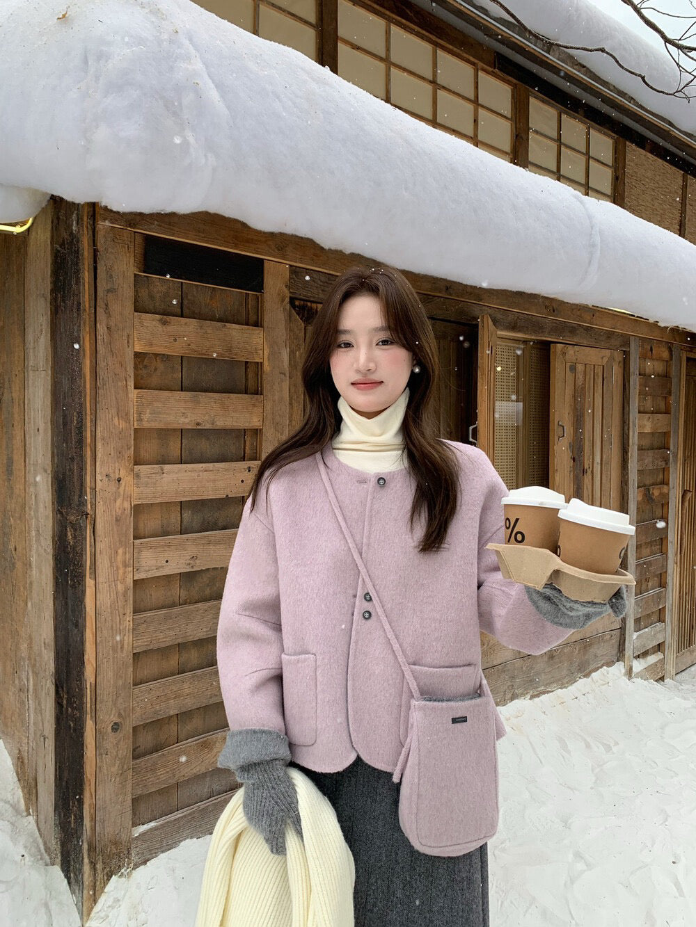 // 100%羊毛弧邊口袋特別鈕扣手工外套(連袋仔)