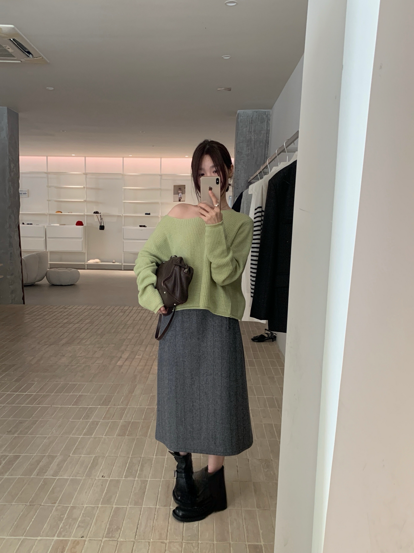 // 卷卷邊直坑紋14色短款NT