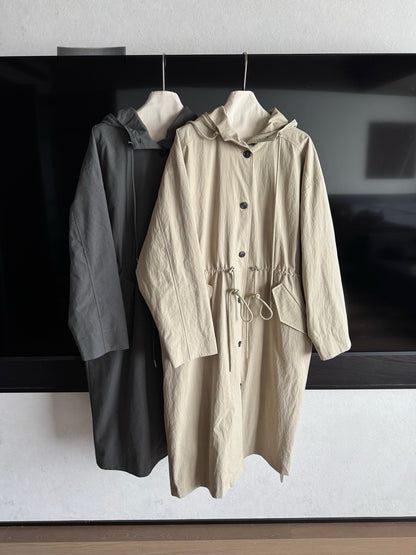 // 可束腰帥氣連帽長外套