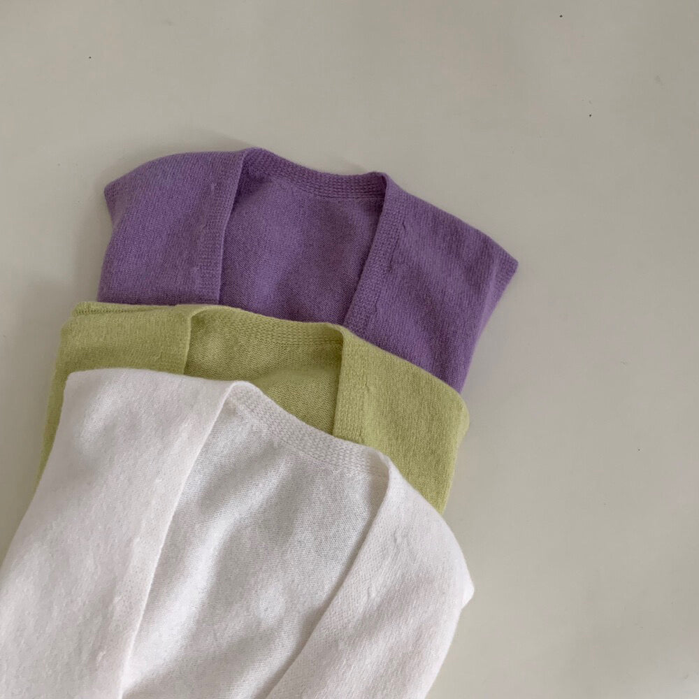 // 無縫一體疊穿必入深v 100%羊毛背心