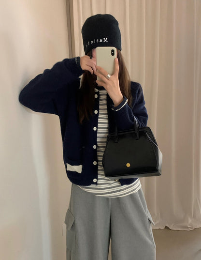 // 撞色領+蝴蝶結口袋翻領開胸CD