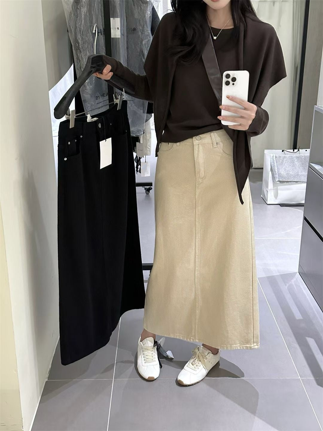 // 四色後開叉牛仔棉中裙