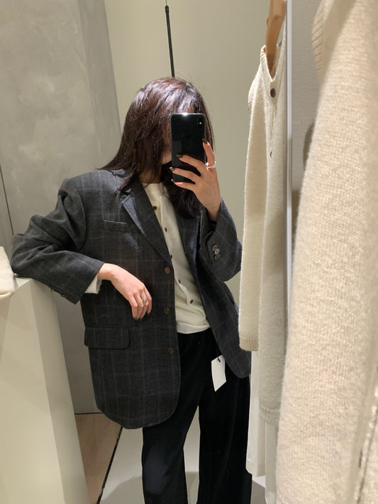 // 經典格紋口袋西裝外套