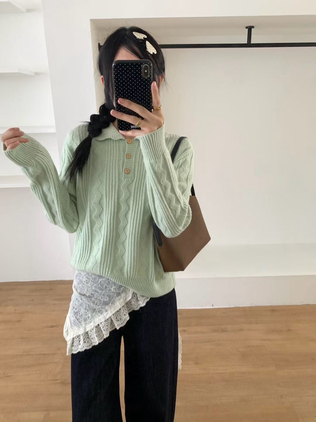 // 美美麻花織紋鈕扣翻領NT