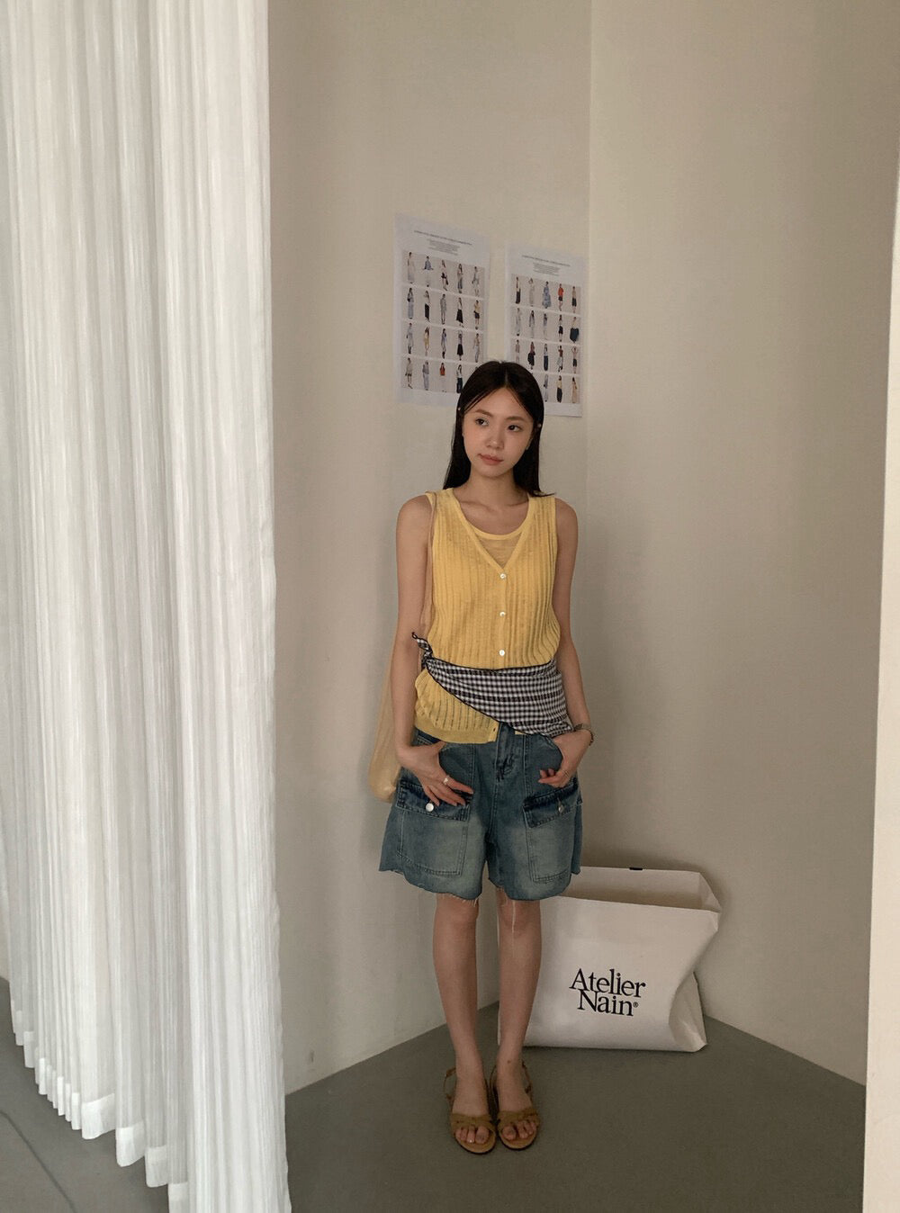 // 直坑紋假兩件排扣麻質針織背心