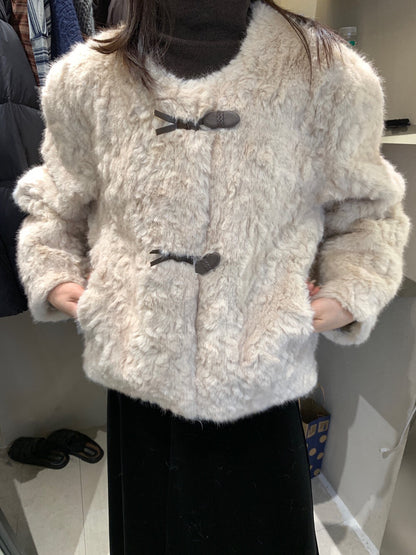 // 牛角扣麂皮底毛毛外套