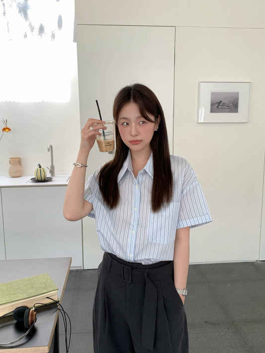 // 刺繡字口袋間條短袖SH