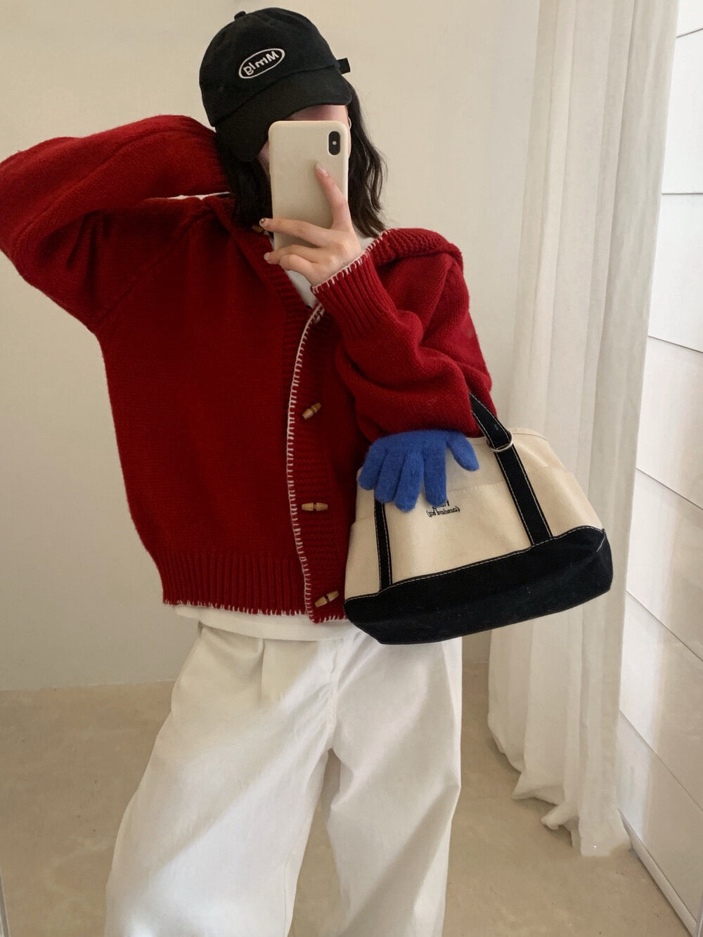 // 設計感撞色縫線包邊牛角鈕連帽CD