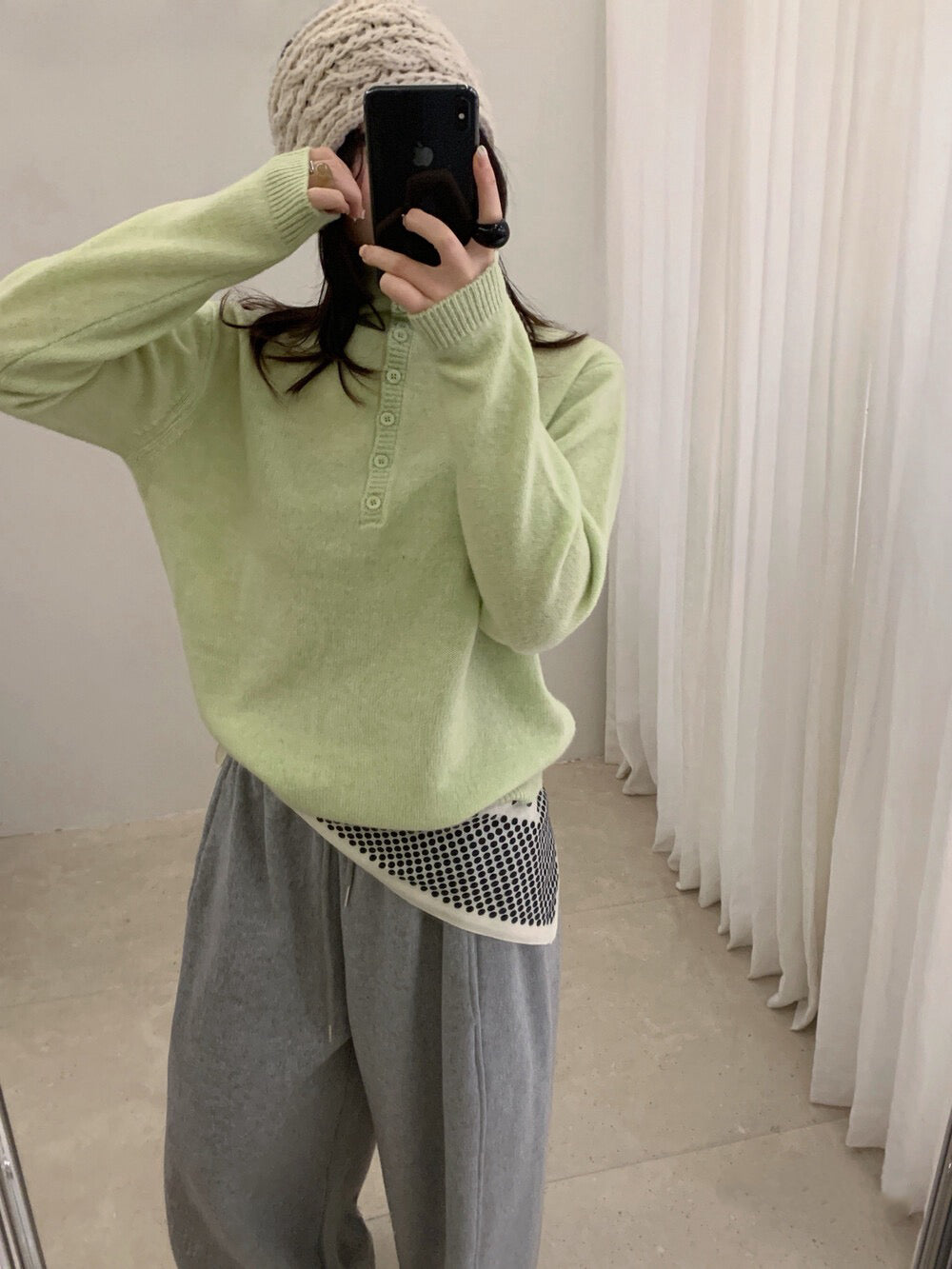 // 100%綿羊毛可立領半鈕扣NT