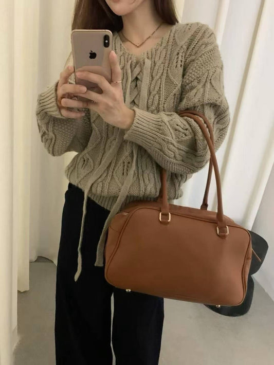 // 超美造型感麻花綁帶毛衣