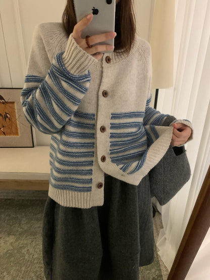 // 100%羊毛立體鈎線半間CD