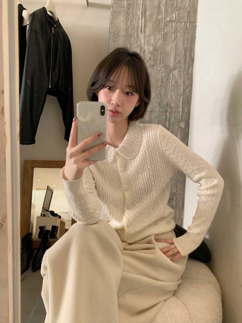 // 33%羊毛重工珍珠領麻花NT