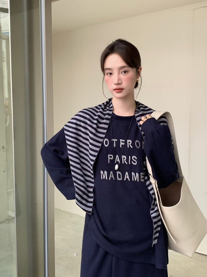 // 刺繡字母寬鬆TEE+半裙套裝(連披肩)