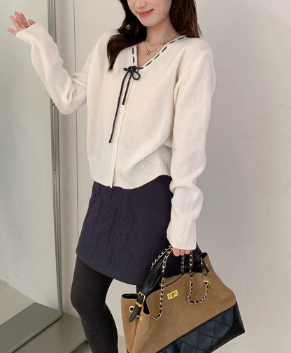 // 100%羊毛縫線蝴蝶結領口開胸NT