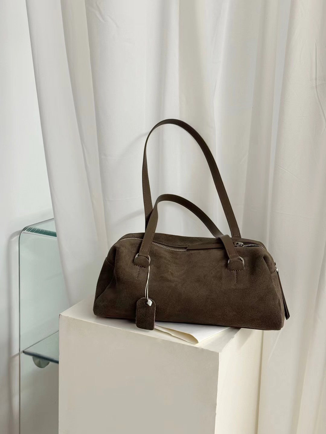 // 真皮麂皮絨bowling bag