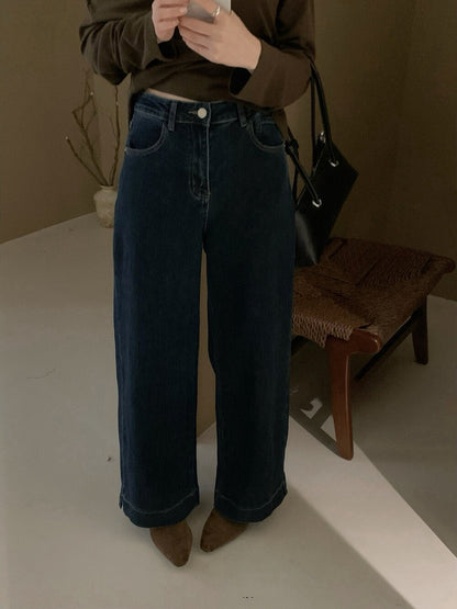 // 版型超好的微彈布料顯瘦牛仔褲