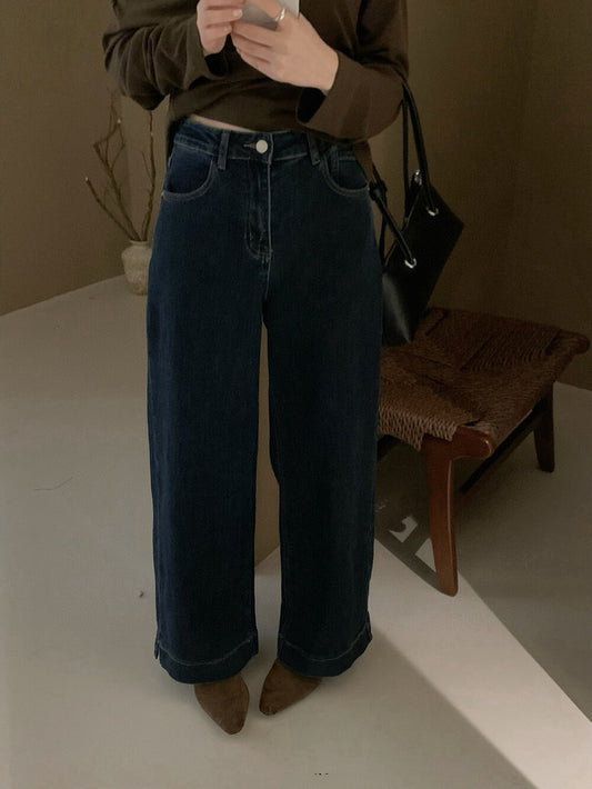 // 版型超好的微彈布料顯瘦牛仔褲