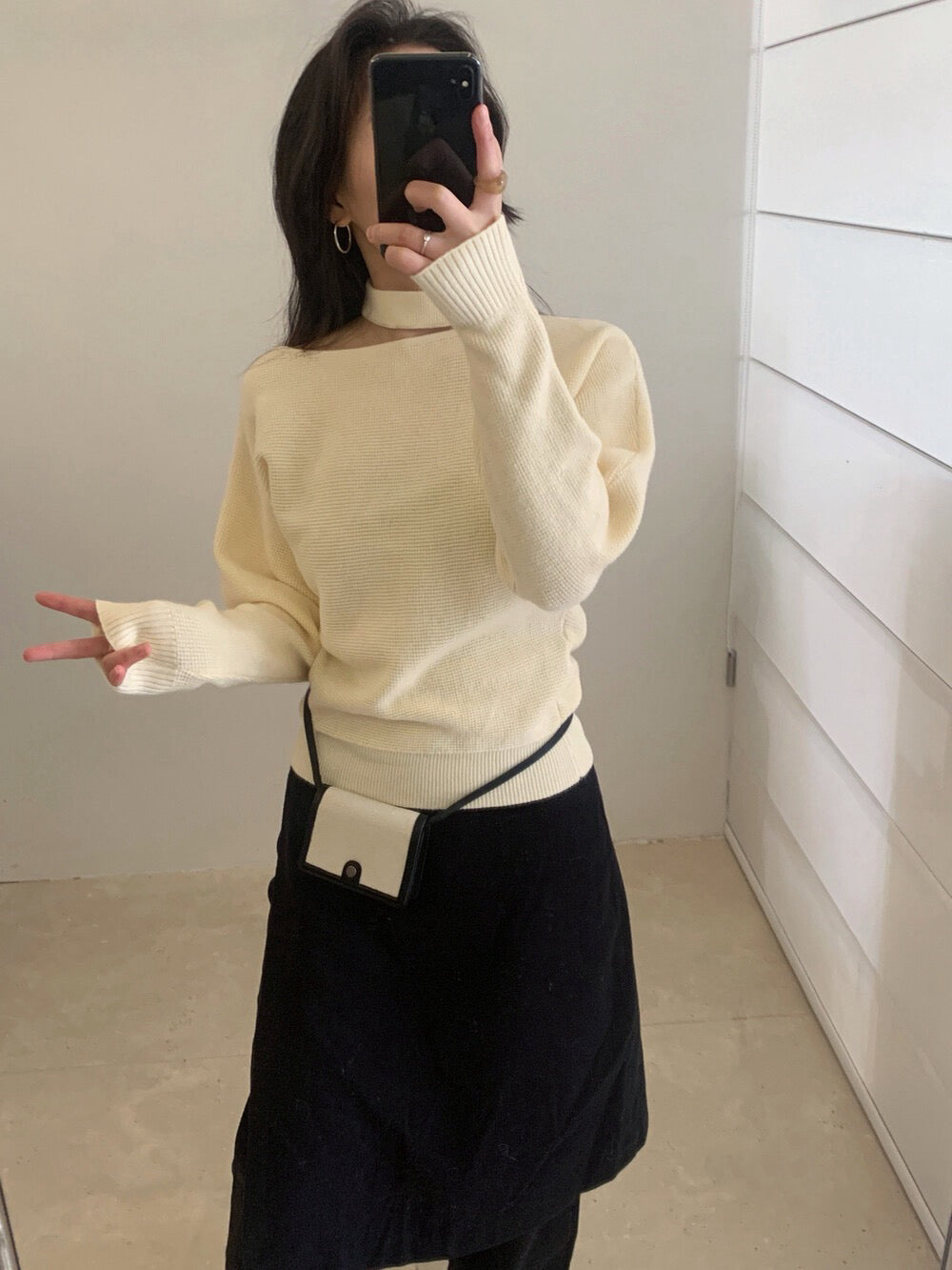 // 小性感斜肩掛頸窩夫紋NT