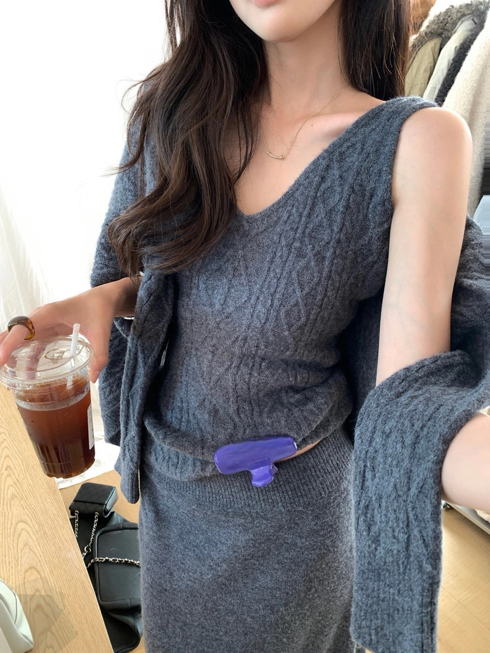 T11 / 慵懶顯瘦麻花吊帶+外套+半裙三件套