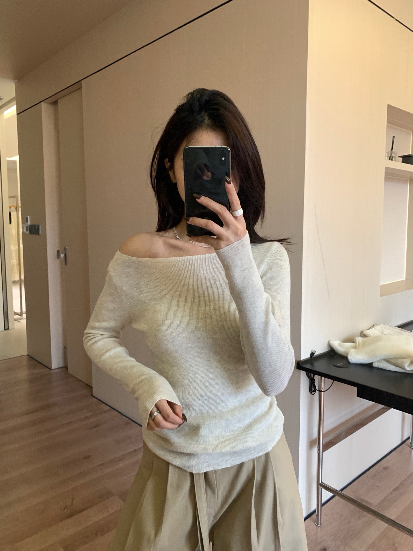 // 性價比多穿法多色針織NT