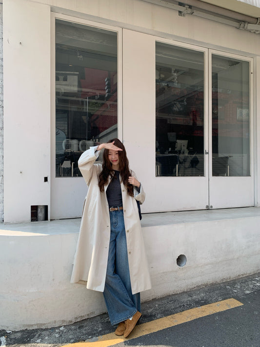 // 背後鈕扣設計翻領長款trench coat