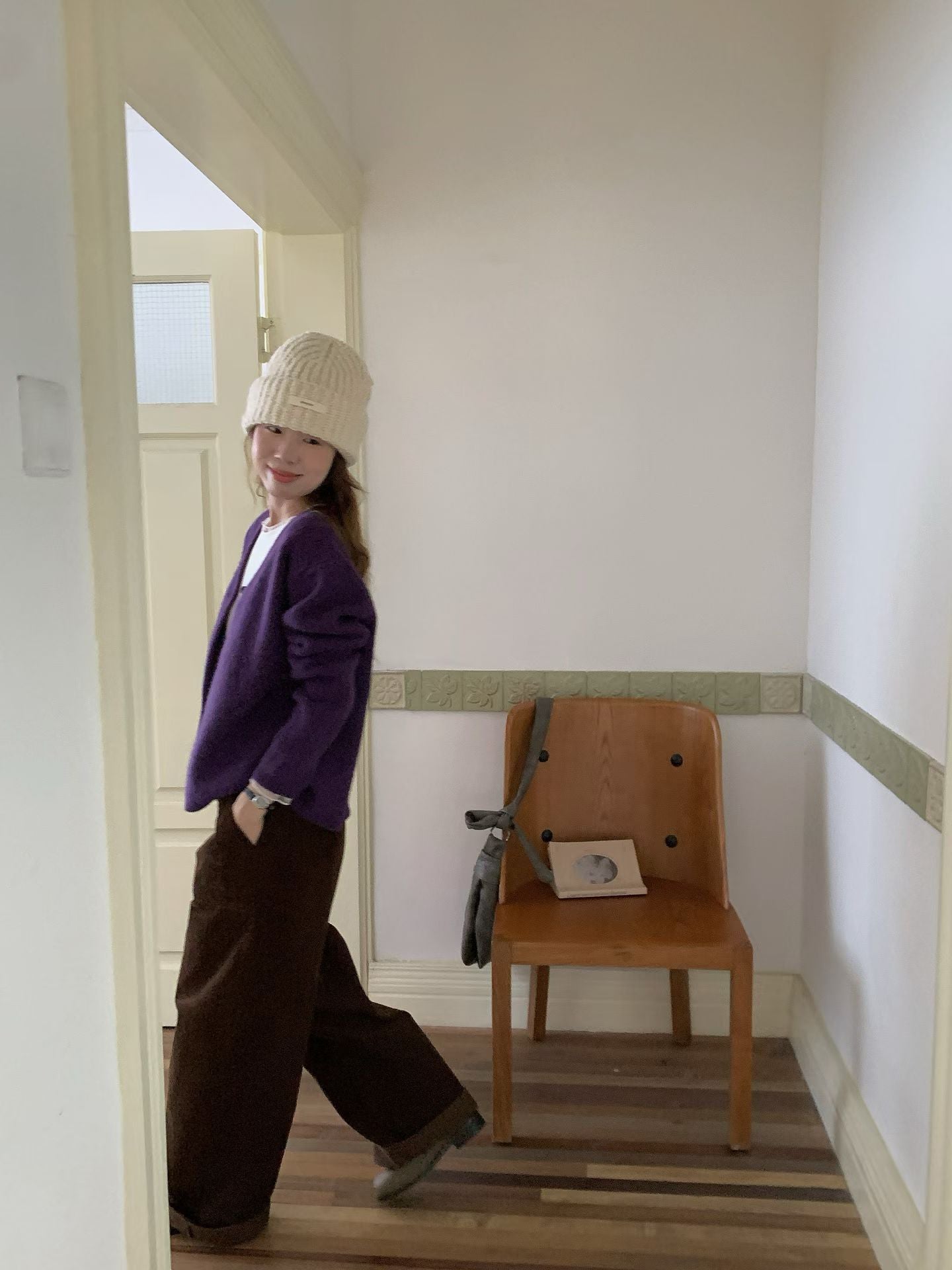 // 12色超美色系V領排扣羊絨紗CD