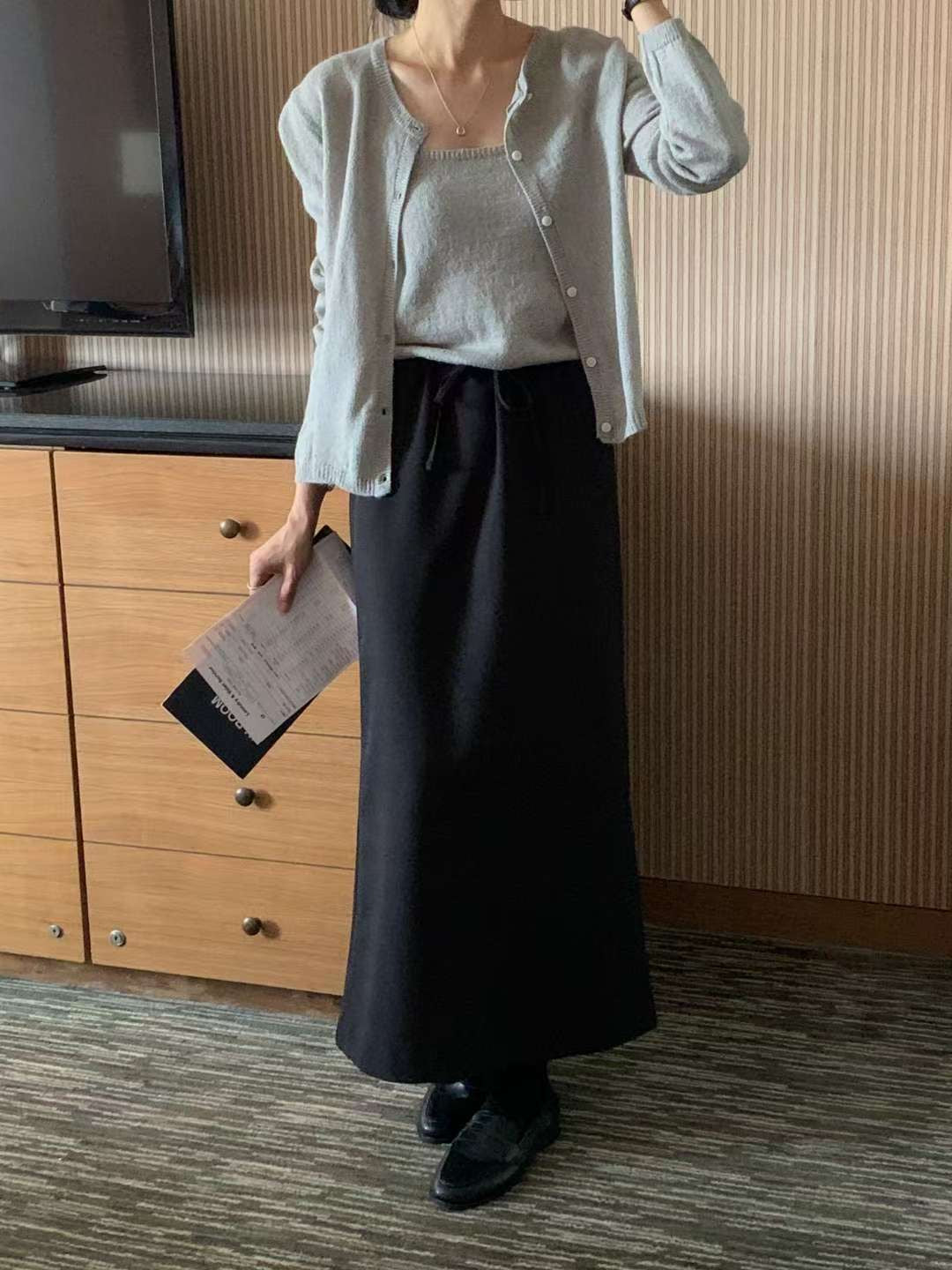 // 高質光滑質感綁帶腰中裙
