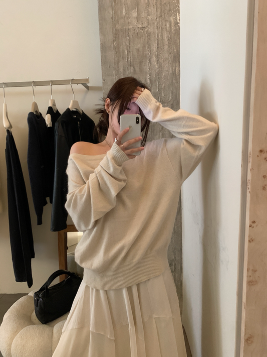 // 超軟糯貂絨斜肩針織上衣