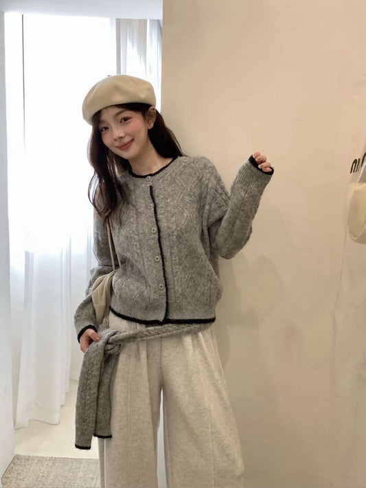 // 17%綿羊毛撞色邊麻花紋CD(連頸巾)