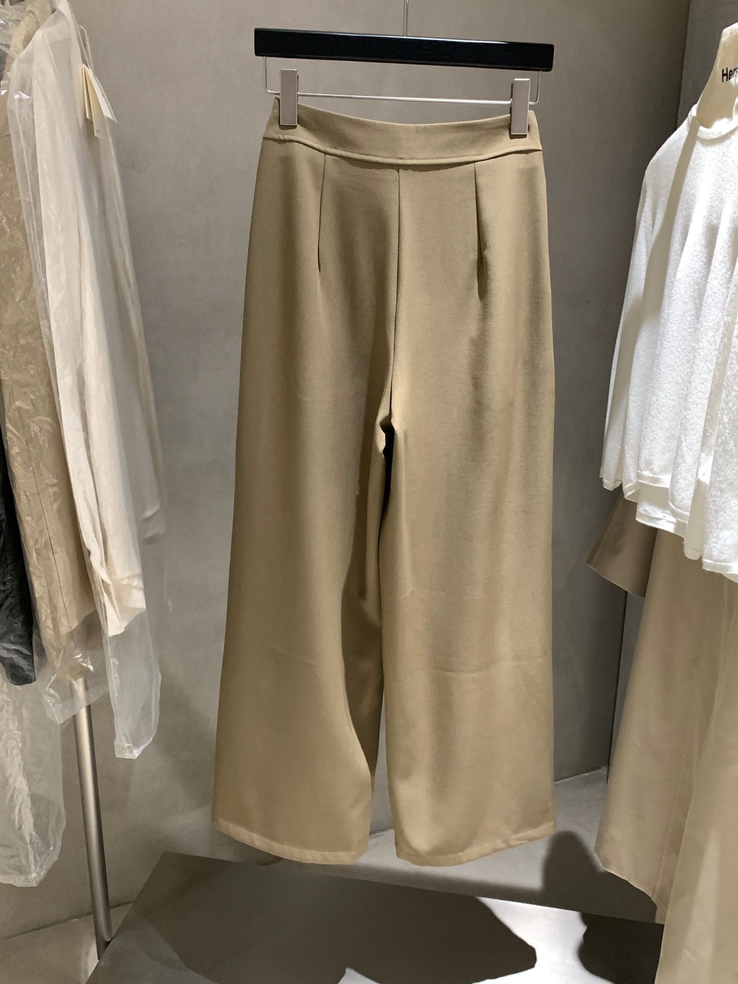 (現貨) // 超顯腿直光版垂感西褲