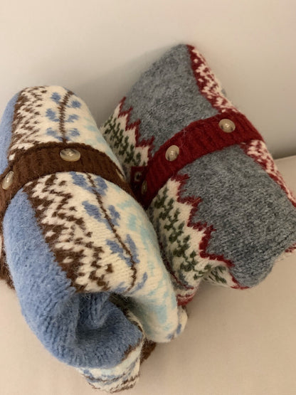 // 50%綿羊毛復古花紋圓領CD