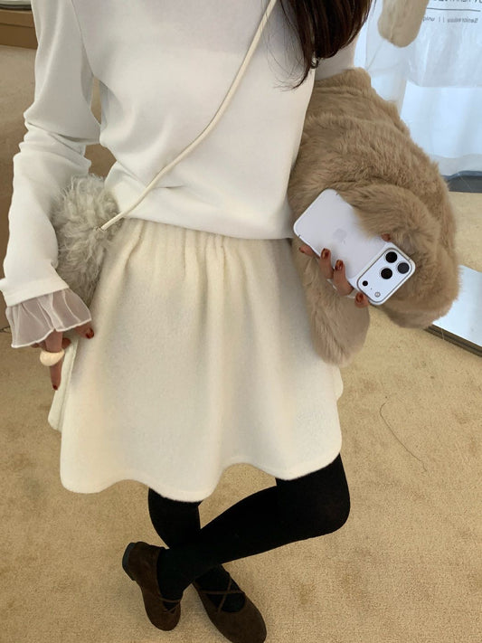 // 超顯瘦遮肉廓型毛呢短裙