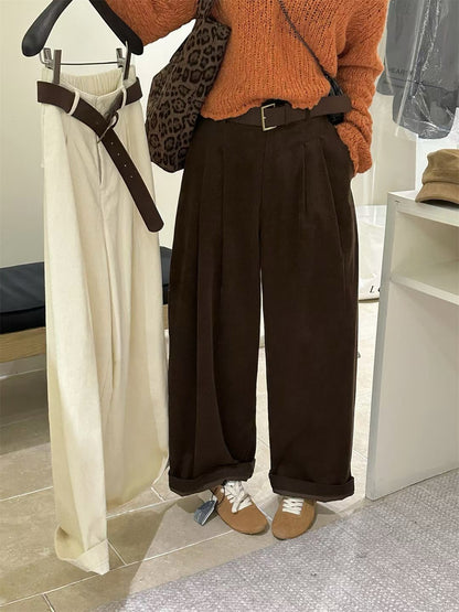 // 連絨面腰帶壓褶燈芯絨褲