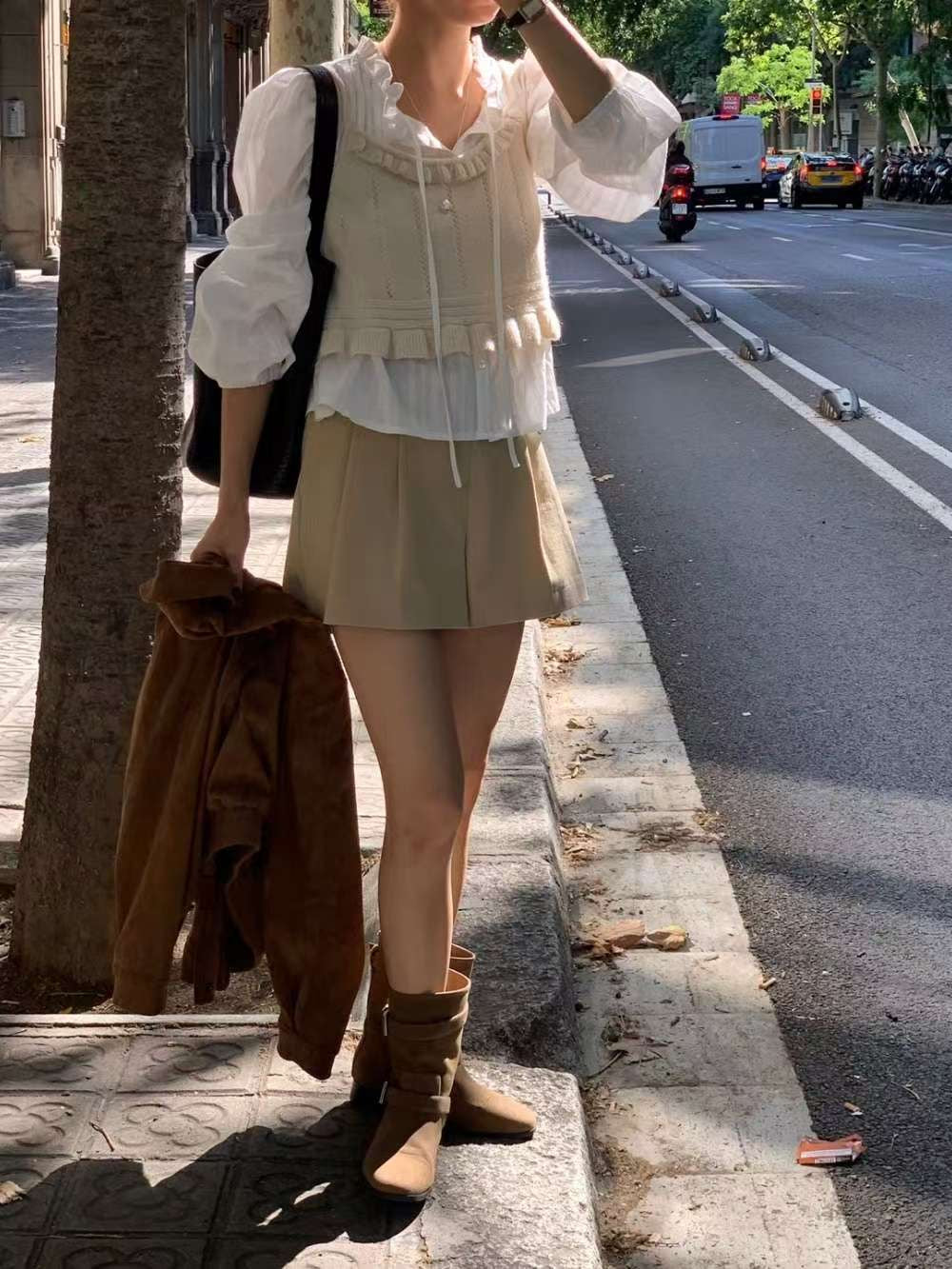 // 闊褲管壓褶遮肉短褲