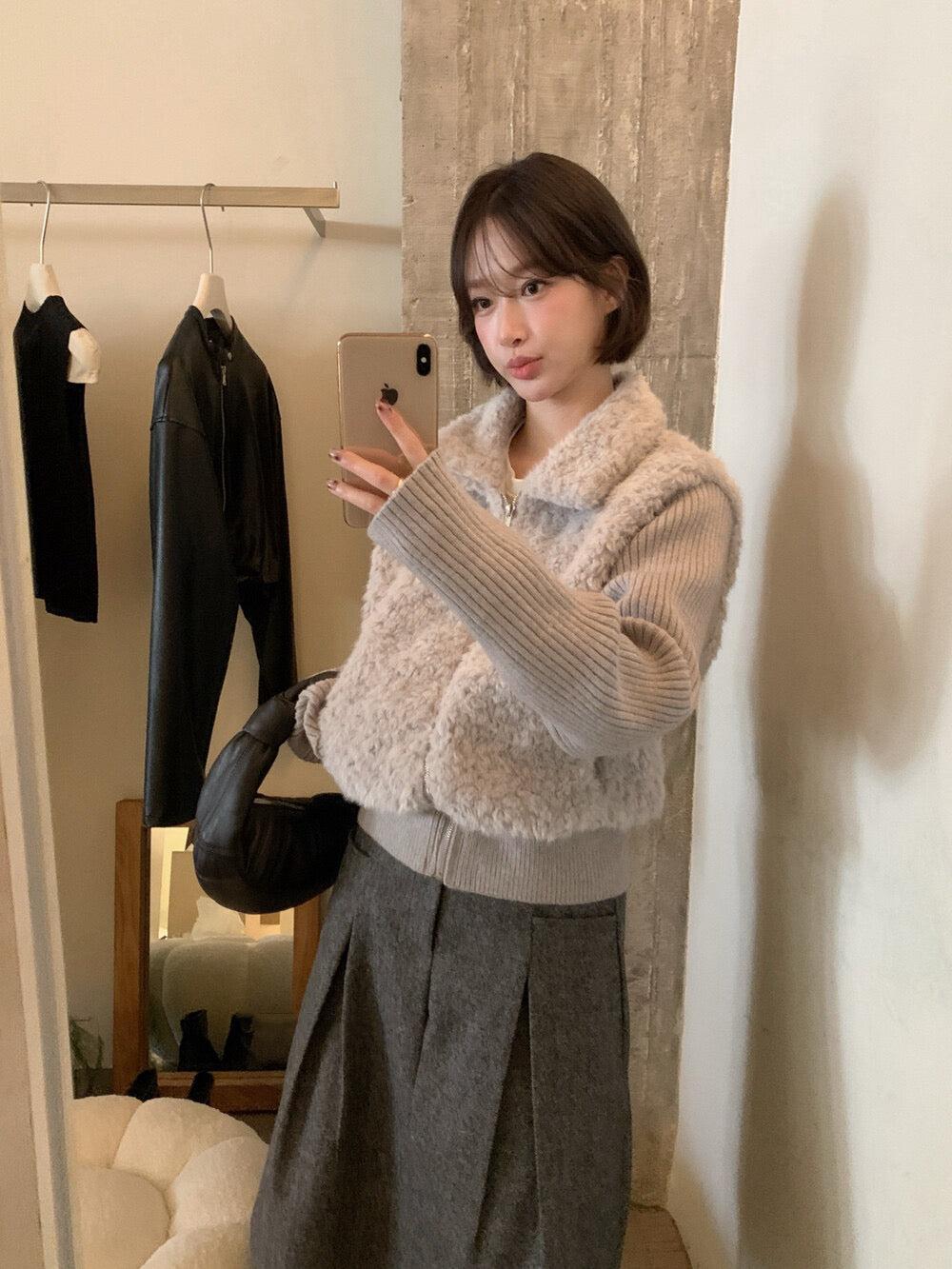 // 設計感毛毛翻領拼接織紋拉鍊外套