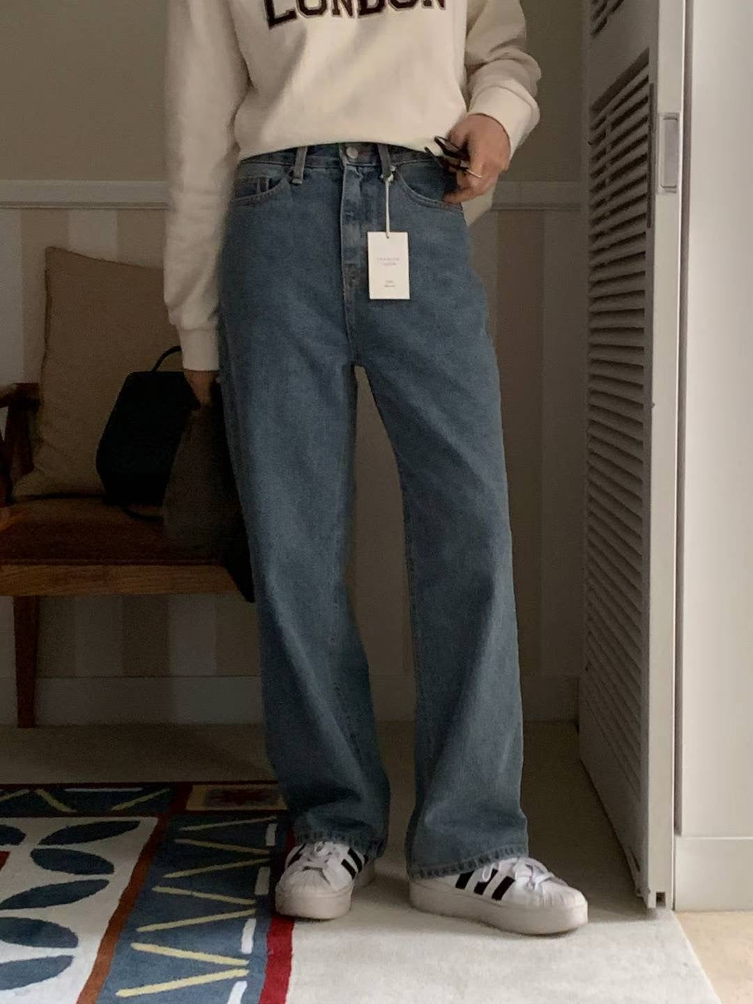 // premium denim全長loose fit牛仔褲