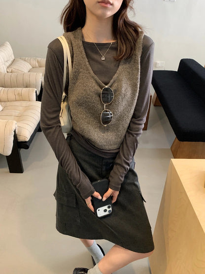 T08 / 顏色超美撞色疊穿針織背心+打底上衣兩件套