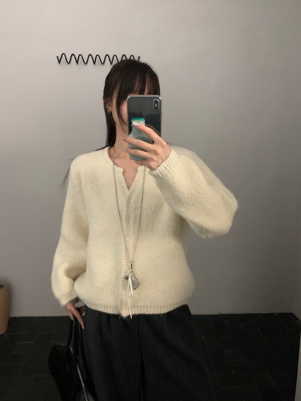 // 簡約小v領毛絨感CD